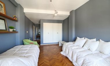 VENTA DEPTO  1 AMB SOBRE LIBERTADOR VISTA AL RIO