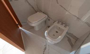 VENTA SEMIPISO 4 AMB BALCON 2 COCHERAS MATADEROS