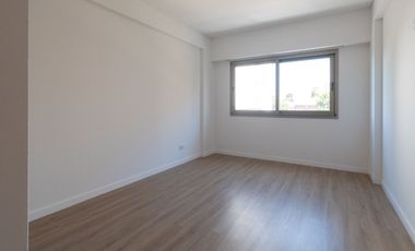 VENTA SEMIPISO 4 AMB BALCON 2 COCHERAS MATADEROS
