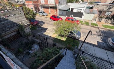 VENTA EXCELENTE CASA EN BOULOGNE DE 3 AMBIENTES