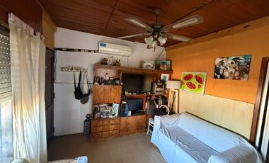 VENTA EXCELENTE CASA EN BOULOGNE DE 3 AMBIENTES