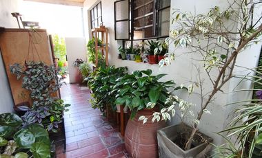 CASA 5 AMB JARDIN PILETA Y COCHERA - V. BALLESTER
