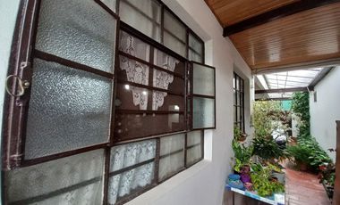 CASA 5 AMB JARDIN PILETA Y COCHERA - V. BALLESTER