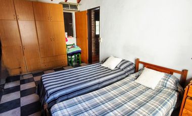 CASA 5 AMB JARDIN PILETA Y COCHERA - V. BALLESTER