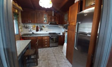 CASA 5 AMB JARDIN PILETA Y COCHERA - V. BALLESTER