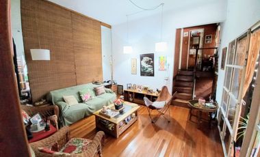CASA 5 AMB JARDIN PILETA Y COCHERA - V. BALLESTER