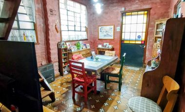 CASA 5 AMB JARDIN PILETA Y COCHERA - V. BALLESTER