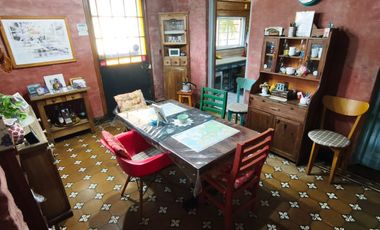 CASA 5 AMB JARDIN PILETA Y COCHERA - V. BALLESTER