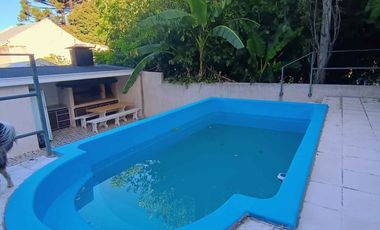 VENTA DEPTO 2AMB COCHERA PILETA 2 BALCONES ADROGUE