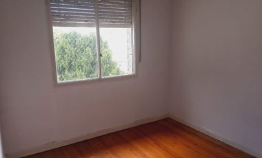 ALQUILER 3 AMBIENTES CON BALCON