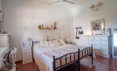 VENTA Casa familiar con jardín y pileta – Vicente