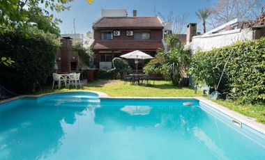 VENTA Casa familiar con jardín y pileta – Vicente