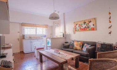 VENTA Casa familiar con jardín y pileta – Vicente