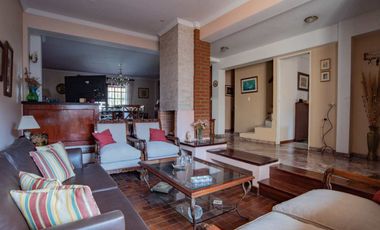 VENTA Casa familiar con jardín y pileta – Vicente