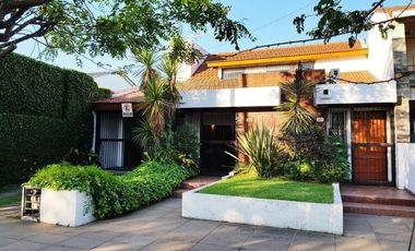 Venta Casa Escobar 5 ambientes c/ Cochera y Quincho