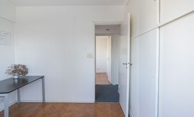 Venta 4 amb con dcia y cochera APTO PROF Vte Lopez