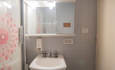 Venta 4 amb con dcia y cochera APTO PROF Vte Lopez