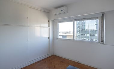 Venta 4 amb con dcia y cochera APTO PROF Vte Lopez