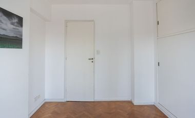 Venta 4 amb con dcia y cochera APTO PROF Vte Lopez