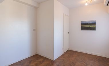 Venta 4 amb con dcia y cochera APTO PROF Vte Lopez