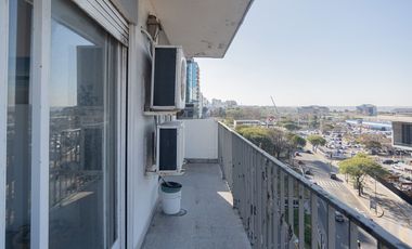 Venta 4 amb con dcia y cochera APTO PROF Vte Lopez