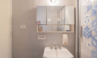 Venta 4 amb con dcia y cochera APTO PROF Vte Lopez