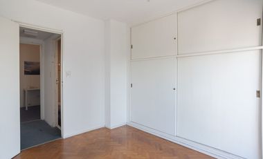 Venta 4 amb con dcia y cochera APTO PROF Vte Lopez