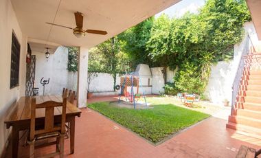 VENTA Casa con Jardín 5 ambientes, Olivos Golf