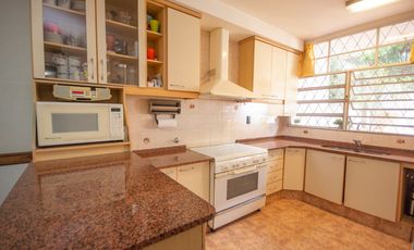 VENTA Casa con Jardín 5 ambientes, Olivos Golf