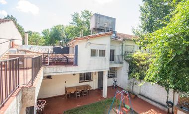 VENTA Casa con Jardín 5 ambientes, Olivos Golf