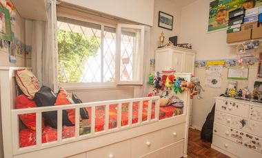 VENTA Casa con Jardín 5 ambientes, Olivos Golf