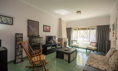 VENTA Casa con Jardín 5 ambientes, Olivos Golf