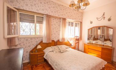 VENTA Casa con Jardín 5 ambientes, Olivos Golf