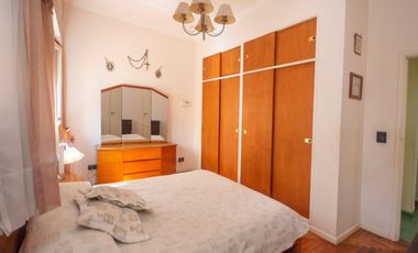 VENTA Casa con Jardín 5 ambientes, Olivos Golf