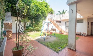 VENTA Casa con Jardín 5 ambientes, Olivos Golf