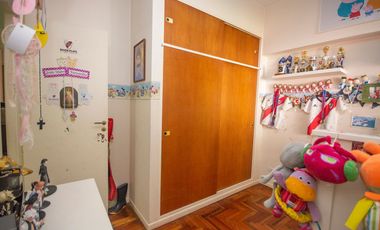 VENTA Casa con Jardín 5 ambientes, Olivos Golf