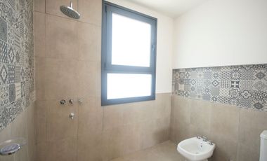 Casa 4 amb. a Estrenar, Bajo de San Isidro