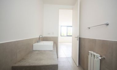 Casa 4 amb. a Estrenar, Bajo de San Isidro