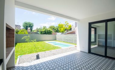 Casa 4 amb. a Estrenar, Bajo de San Isidro