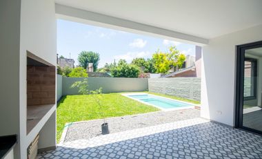 Casa 4 amb. a Estrenar, Bajo de San Isidro