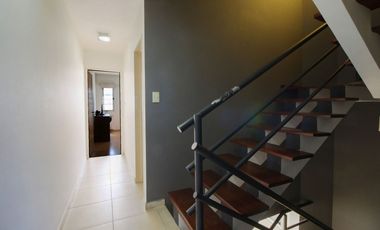 VENTA CASA TRIPLEX 6AMB FLORIDA JARDIN Y PILETA