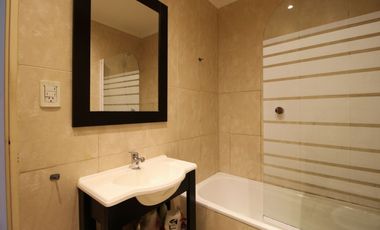 VENTA CASA TRIPLEX 6AMB FLORIDA JARDIN Y PILETA