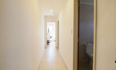 VENTA CASA TRIPLEX 6AMB FLORIDA JARDIN Y PILETA