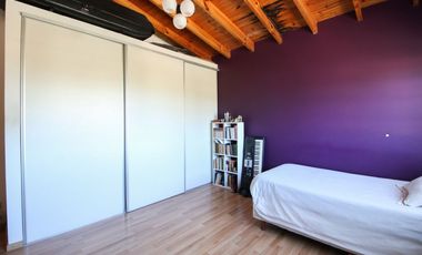 VENTA CASA TRIPLEX 6AMB FLORIDA JARDIN Y PILETA