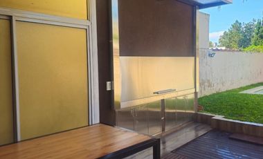 VENTA CASA TRIPLEX 6AMB FLORIDA JARDIN Y PILETA