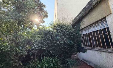 VENTA CASA 5 AMB CON DEPTO 3 AMB SOBRE MISMO LOTE