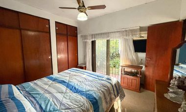 VENTA CASA 5 AMB CON DEPTO 3 AMB SOBRE MISMO LOTE