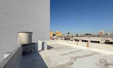 VENTA CASA 5 AMB CON DEPTO 3 AMB SOBRE MISMO LOTE