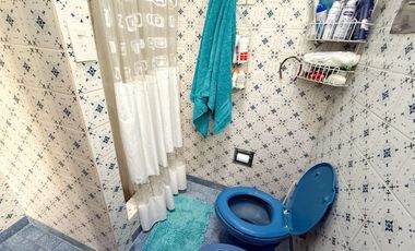 VENTA CASA 5 AMB CON DEPTO 3 AMB SOBRE MISMO LOTE