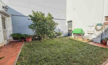 VENTA CASA 5 AMB CON DEPTO 3 AMB SOBRE MISMO LOTE